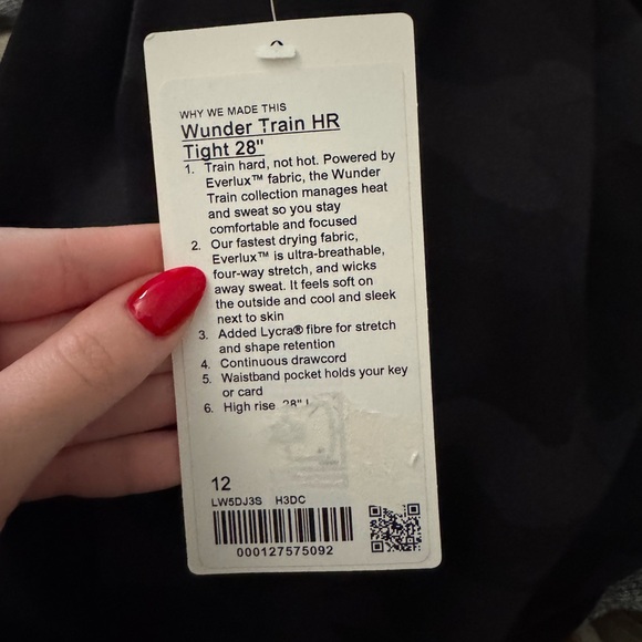 Lululemon wunder train HR tight 28” - Picture 2 of 2